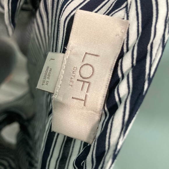 Loft- Blue and white blouse 
Large - Picture 9 of 9